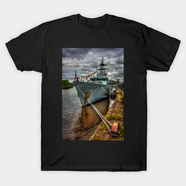 HMS Tyne, Moored at Newcastle Quayside T-Shirt by axp7884